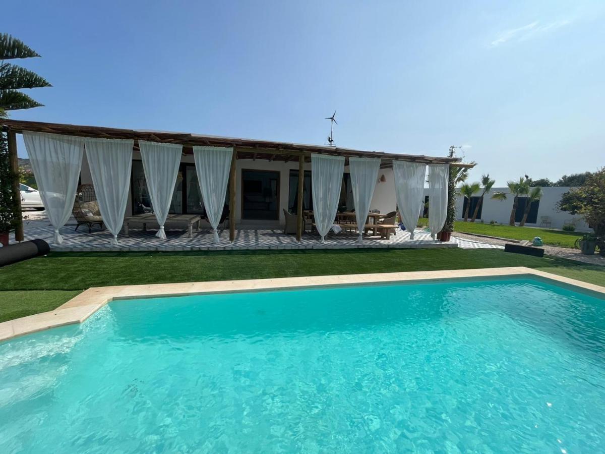 Casanoa Luxury Villa Bed And Breakfast Γιαβέα Εξωτερικό φωτογραφία