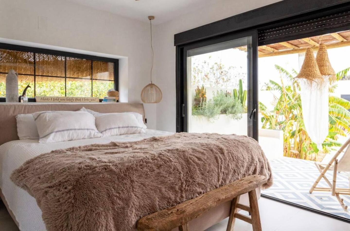 Casanoa Luxury Villa Bed And Breakfast Γιαβέα Εξωτερικό φωτογραφία